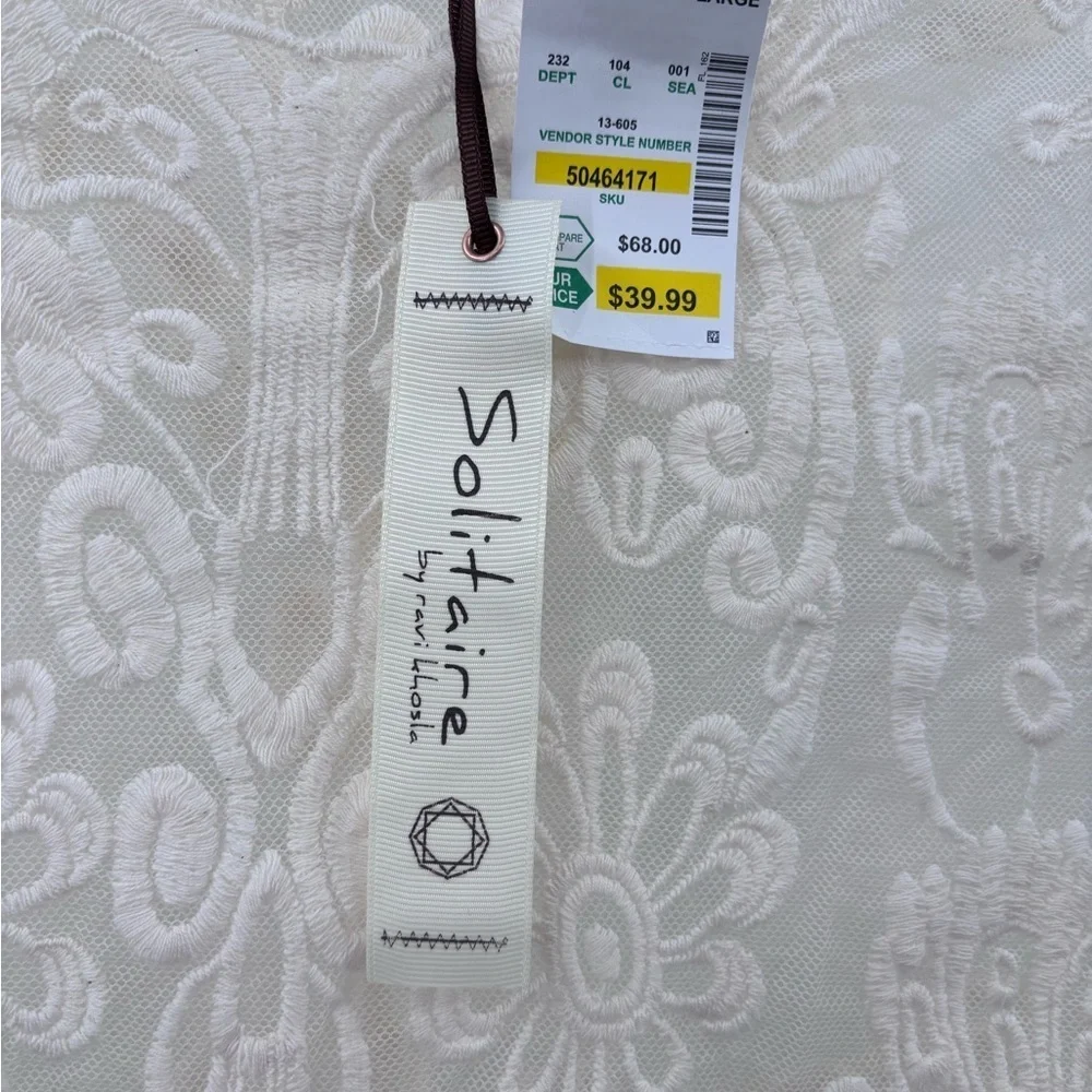 Solitaire NWT Lace Embroidered Blouse - Cream Size Large